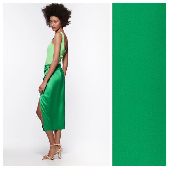 NWT. Zara Emerald Satin Effect Ruched Midi Skirt. Size S. - Picture 4 of 11